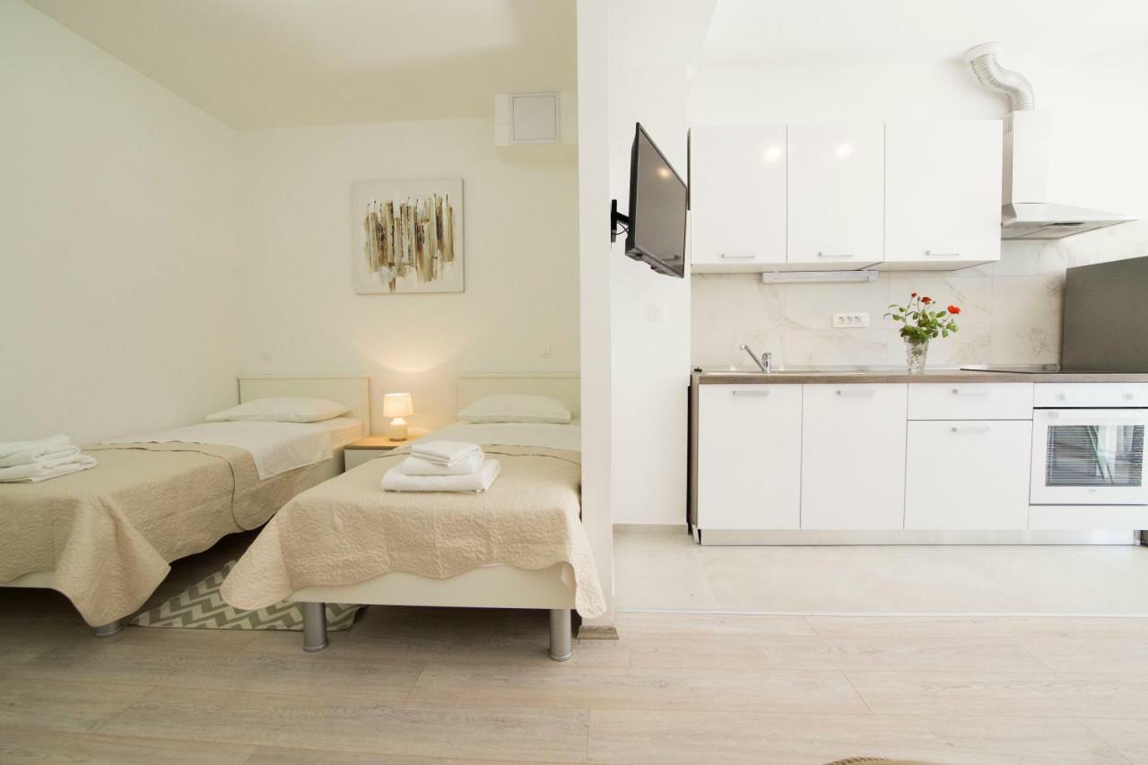 Apartment Neyra 2 สปลิท ภายนอก รูปภาพ